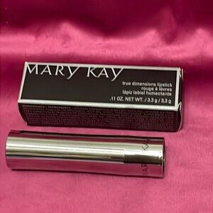 Mary Kay 
True Dimensions Lipstick
Lava Berry
Discontinued item 
New inbox